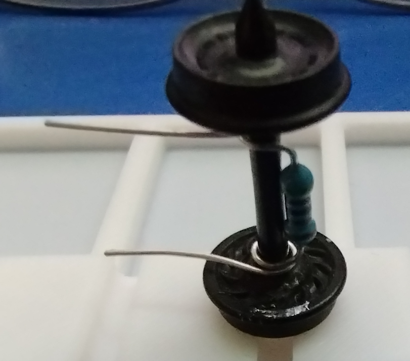 Plastic Axle with Axial Resistor